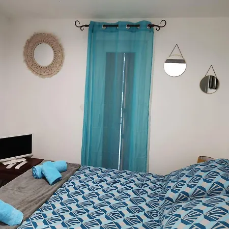 Jolie Maison De *